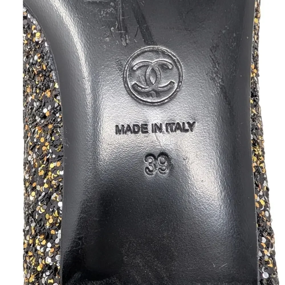 Chanel Loafer CC Logo Glitter Cap Toe Patent Mocassin Flat Black Gold 39 | 8.5